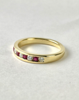 A pedido - Anillo Cintillo Rubís y Diamantes en Riel 0,03 ct