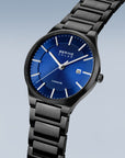 Reloj Bering Solar Titanium Hombre Negro/Azul