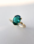 A pedido - Anillo Turmalina Verde Oval Grifa 10 x 7 mm