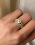 A pedido - Anillo Diamante Brillante en Bisel 0,77 ct Hojas