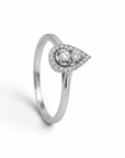 Anillo solitario Sophia Schneider Joyas de plata 925 con diamantes en corte pera y halo brillante