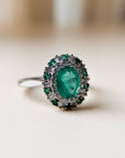 A pedido - Anillo Esmeralda Oval en Grifa 1,52 ct Halo doble