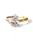 Anillo oro 18K solitario diamante laboratorio corte pera 1 ct