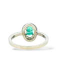 Anillo Solitario Esmeralda Oval 0,48 ct Halo de brillantes
