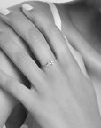 A pedido - Anillo Oro Blanco Diamantes en Diseño Irregular