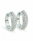 Aros argollas diamantes en grifa borde ruleteado plata