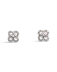 Aros stud trébol de Sophia Schneider Joyas en plata 925 con diamantes corte brillante de 0,10 ct