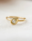 Anillo Solitario Diamante Corte Gota Bisel