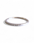 Anillo Cintillo Brillantes en grifa 0,20 ct