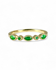 Anillo Cintillo Esmeralda ojitos y círculos en bisel de oro 10K