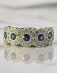 A pedido - Anillo Quintillo Zafiros Redondos en Bisel 0,10 ct Halo