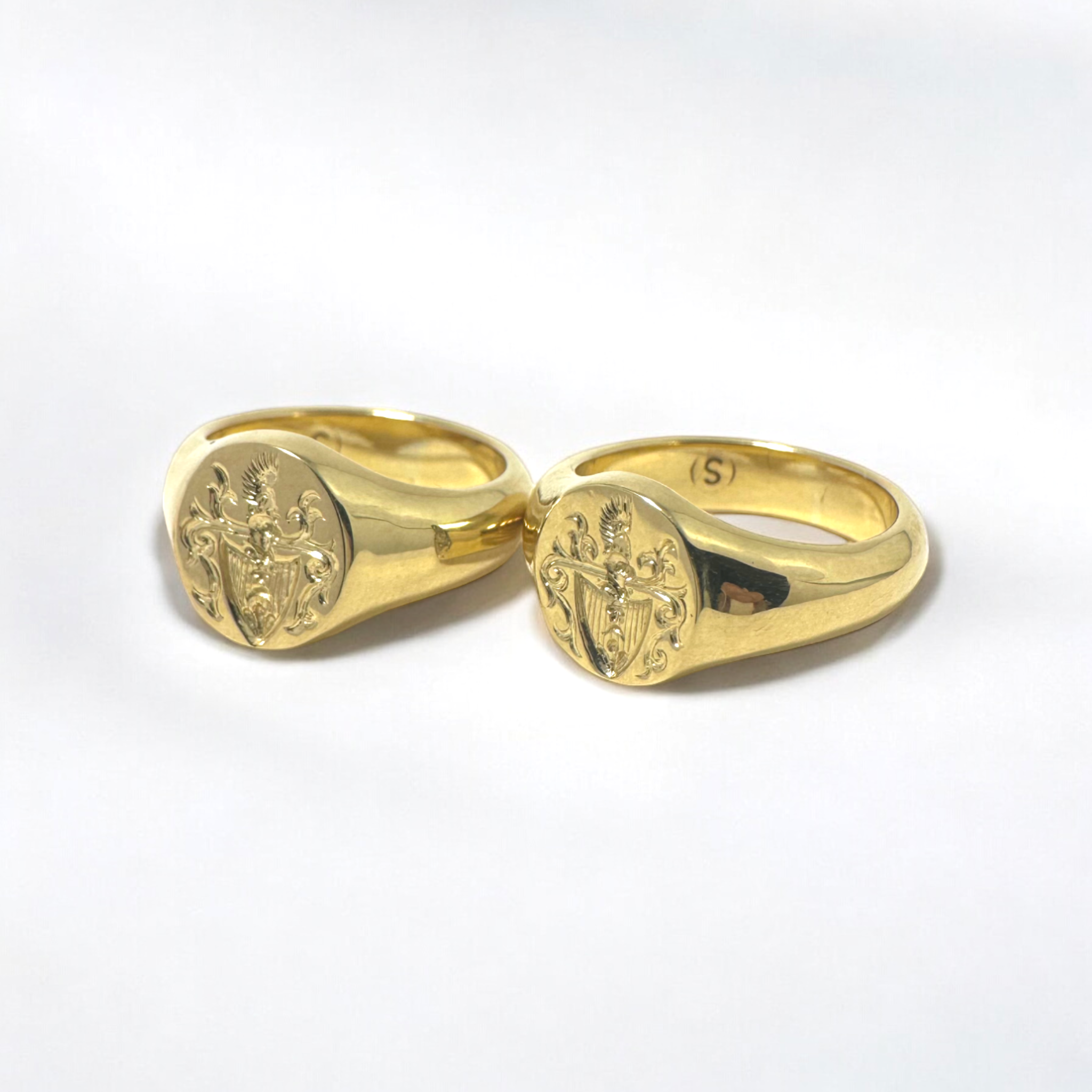 A pedido Anillo Sello Oro 18K