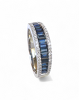 Anillo cintillo de oro blanco 18k con zafiros corte baguette
