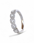 Anillo Quintillo Diamantes con halo en oro blanco 18K