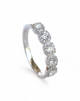 Anillo Quintillo Diamantes con halo en oro blanco 18K