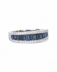 Anillo cintillo de oro blanco 18k con zafiros corte baguette