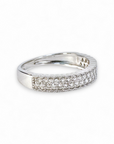 Anillo Cintillo de Brillantes doble con borde ruleteado en oro blanco 18K