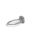 Anillo solitario Sophia Schneider Joyas de plata 925 con diamantes corte brillante en diseño square cluster