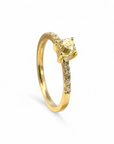 Anillo solitario diamante amarillo corte antiguo grifa
