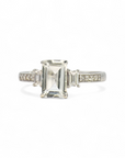 Anillo Topacio Blanco y Diamantes