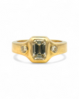 Anillo AMAR Mónica Diamante Central corte esmeralda Oro 14K