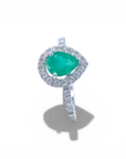 Anillo Solitario Esmeralda Gota Halo de brillantes