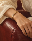 Esclava oro 18K rectangular diseño y brillantes