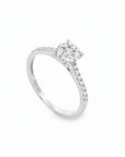 Anillo solitario Sophia Schneider Joyas de oro 18K con diseño de flor y diamantes corte brillante en la argolla