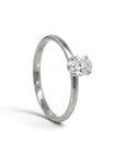 Anillo solitario Sophia Schneider Joyas de platino 950 con diamante de laboratorio corte oval de 0,55 quilates