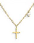 Collar Sophia Schneider Joyas de plata 925 bañada en oro con colgante de cruz y tres perlas naturales.
