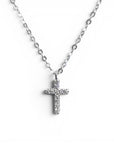 Collar Sophia Schneider Joyas de plata con baño de rodio y dije de cruz de 12 mm con circones brillantes