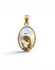 Medalla redonda Sophia Schneider Joyas de la Virgen orando en oro amarillo de 18k con fondo de cristal de 12mm