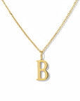 Collar de oro de 14K de Sophia Schneider Joyas con colgante de medalla con la inicial "B" grande.