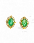 Aros stud esmeralda oval halo brillantes oro 10K