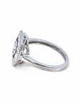 Anillo Solitario Diamante en bisel y doble halo de zafiros y brillantes
