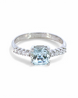 Anillo Solitario Aguamarina en grifa y brillantes