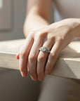 A pedido - Anillo Solitario Diamante Lab y brillantes platino