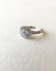 A pedido - Anillo Diamante Brillante en Grifa 0,45 ct Halo