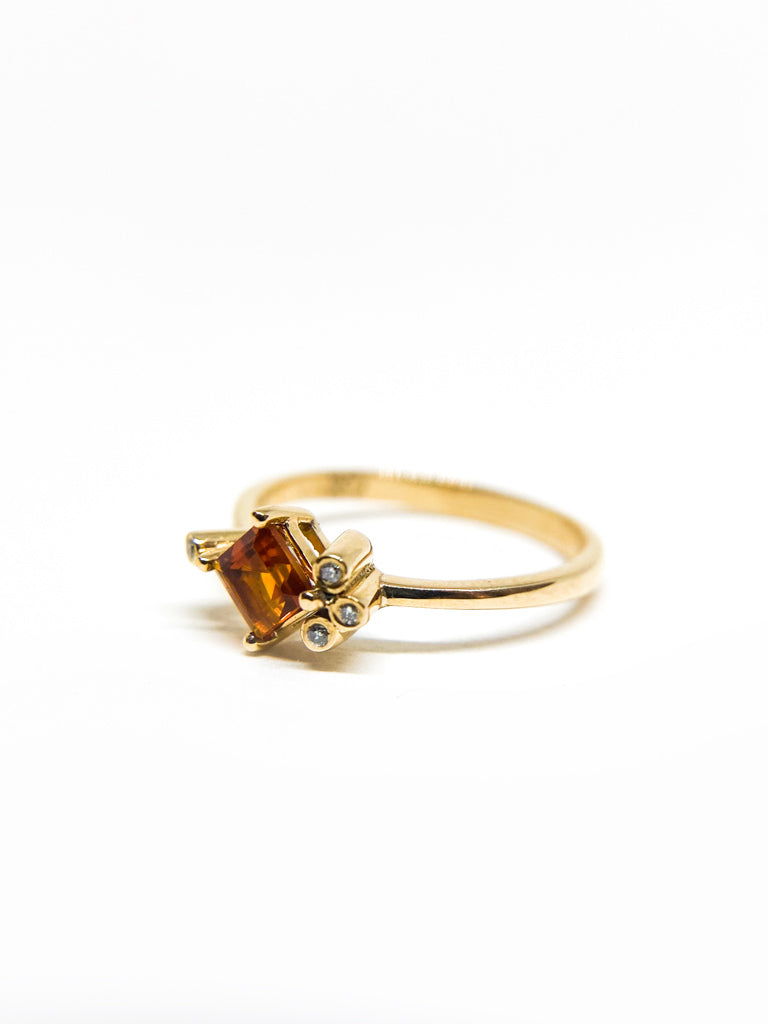 Anillo Topacio Amarillo Carre y diamantes Sophia Schneider Joyas