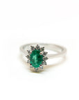 A pedido - Anillo Esmeralda Oval en Grifa 0,50 ct Halo Star