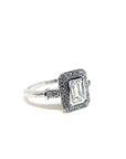 A pedido - Anillo Diamante Corte Esmeralda en Bisel 0,70 ct Halo ruleteado y brillantes en argolla