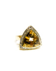 A pedido - Anillo Citrino Triangulo en Bisel Halo