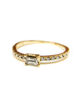 A pedido - Anillo Diamante Corte Esmeralda en Grifa y brillantes en argolla