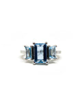 A pedido - Anillo Tricillo Aguamarinas Corte Esmeralda en Grifa 6 x 4 mm
