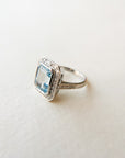 A pedido - Anillo Aguamarina Rectangular en Bisel 15 mm Halo