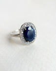 A pedido - Anillo Zafiro Oval en Grifa 12 mm Halo en Grano