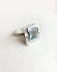 A pedido - Anillo Aguamarina Rectangular en Bisel 10 x 12 mm Halo