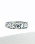 A pedido - Anillo Quintillo Brillantes en Grifa y brillantes en argolla