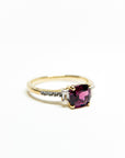 A pedido - Anillo Rodalita cushion con topacios blancos corte baguette