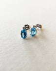 A pedido - Aros Stud Topacio Oval y diamantes Platino